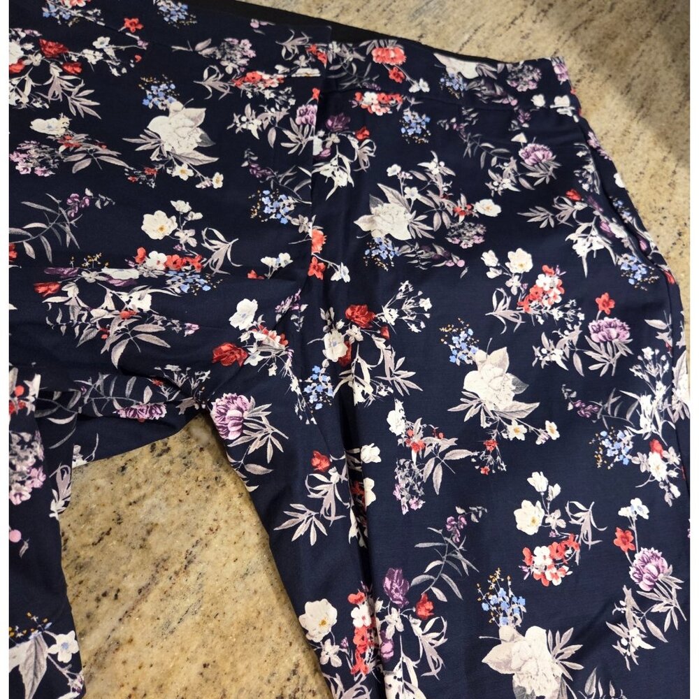 Lane Bryant Women Sz 20W The Allie Capri Floral Print Ruffle Hem 40x24" - Picture 8 of 15